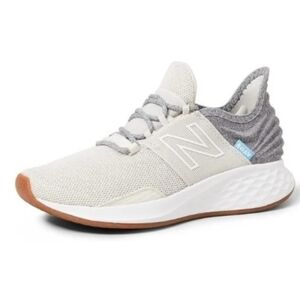 New Balance Roav shoes sz 8